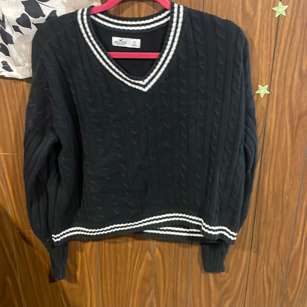 womens hollister xs soft crewneck